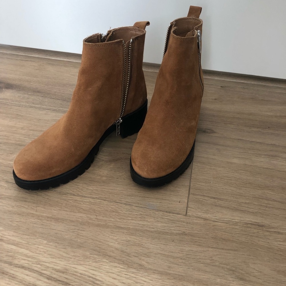 UO Emerson Chelsea Boots